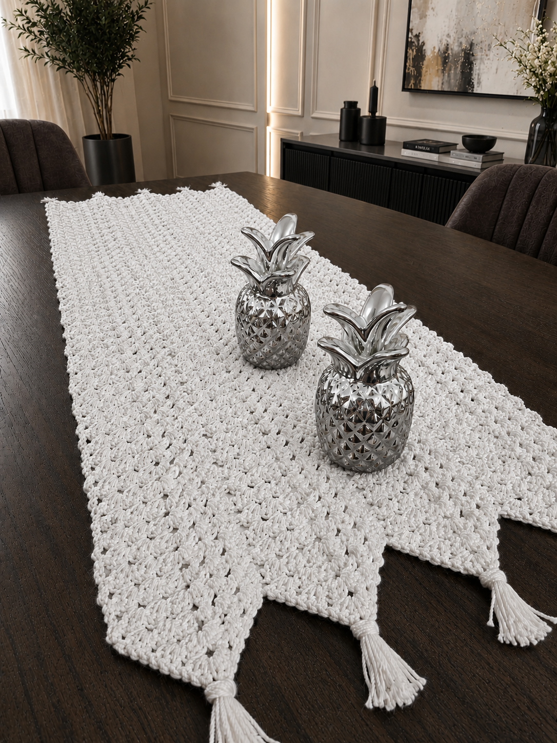 Grace pineapples with Ivory handmade runner