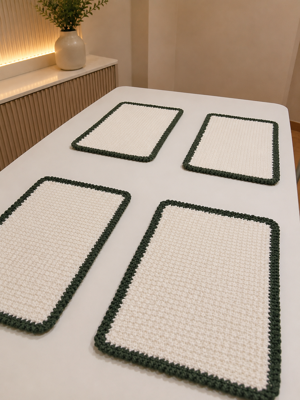 "Ovela Cedar Set" White Placemats - Charcoal Olive Border (4 pieces)