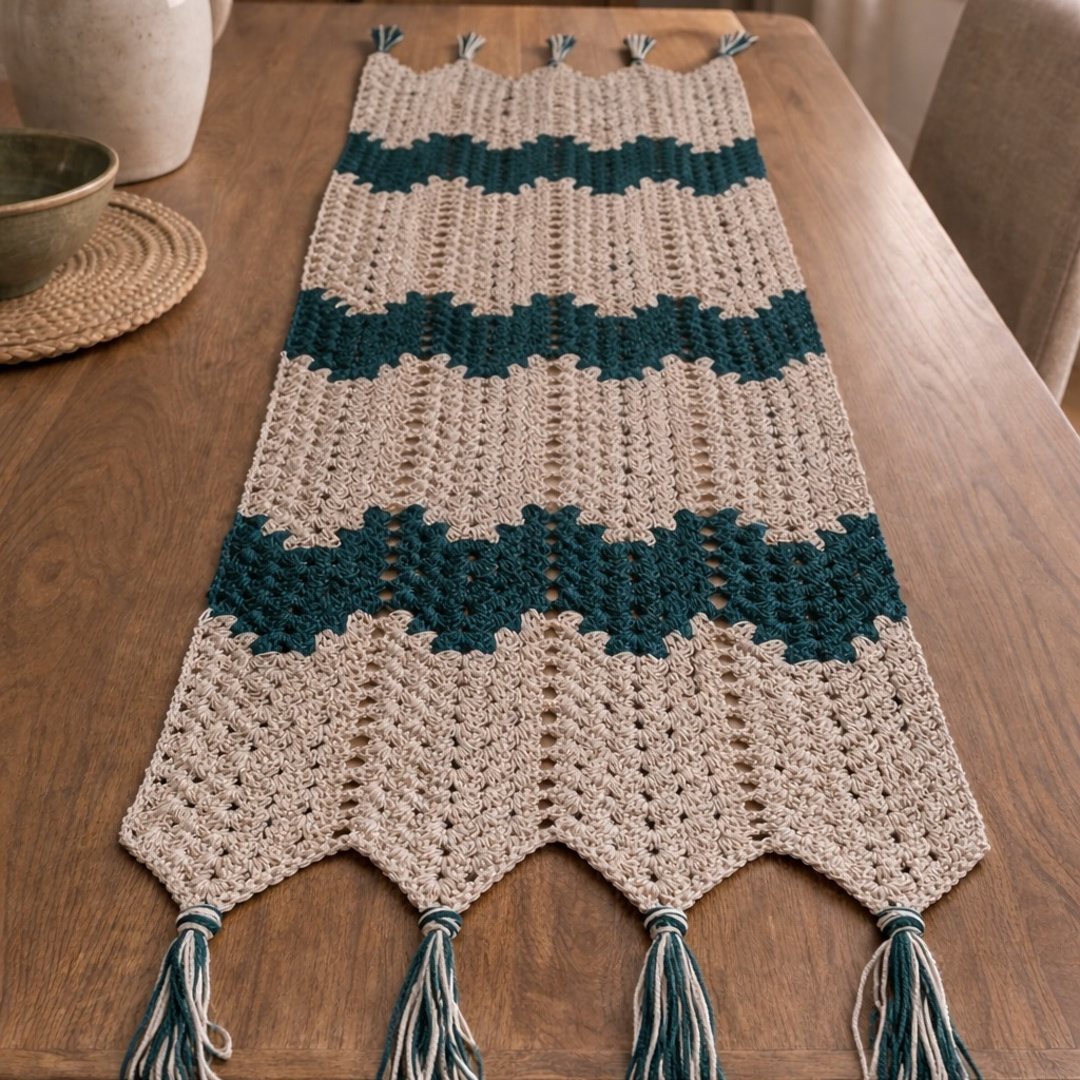 "Ovela Sahara" table runner