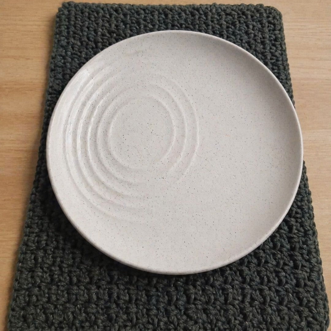 close look for handmade, crochet, green, charcoal placemats
elegant , minimalist, boho style