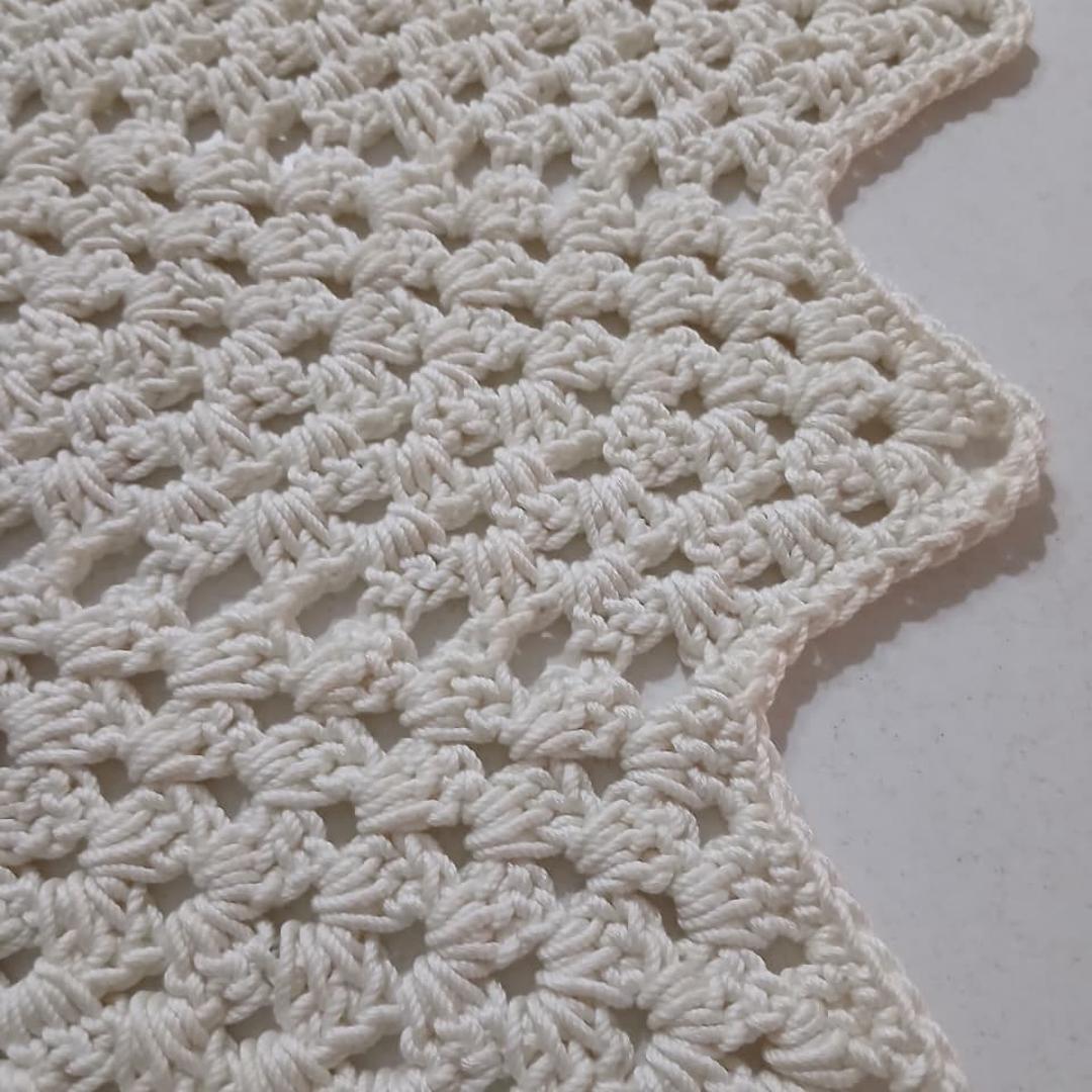 "Ovela Ivory" Off-white table runner